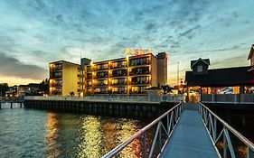 Pier 4 Hotel in Somers Point